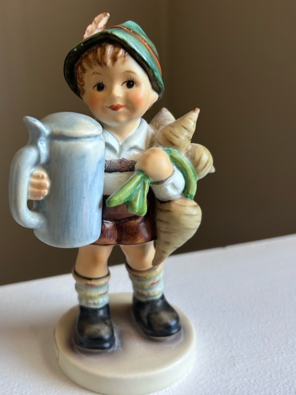 Hummel c1972 HUM87 for Father Figurine or Fathers Joy Figurine Arthur Moeller